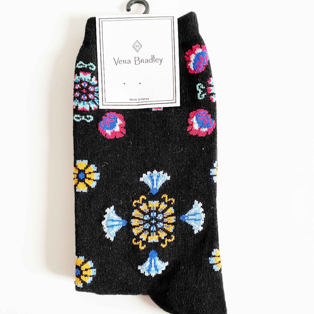 Vera Bradley Socks in Briar Medallions Black